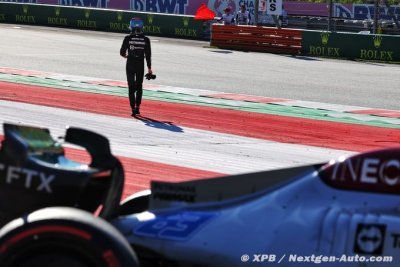 George Russell prend un avertissement pour avoir traversé la piste