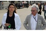 Ecclestone tells drivers to stop moaning about Hamilton