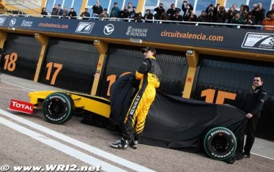 Also Renault planning pre-Valencia launch