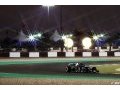 Hamilton se trouve 'un peu lent' mais s'amuse au Qatar