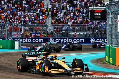 Ricciardo chute à la 13e place après une pénalité de 5 secondes