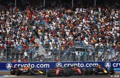 Un paddock plein, une ambiance ‘incroyable’&nbsp;: Verstappen et Leclerc ravis de Miami