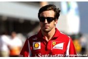 Alonso 'deserves' title more than Vettel - de la Rosa