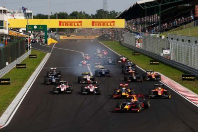 Hungaroring, Course 1&nbsp;: Gasly gagne et prend la tête du championnat