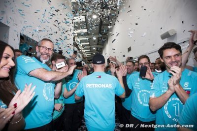 Bottas se console grâce au titre mondial pour Mercedes
