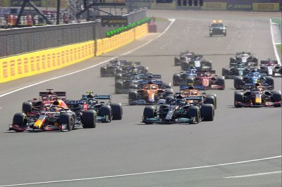 Verstappen gagne la Qualification Sprint et sera en pole à Silverstone