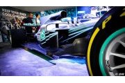 Mercedes' F1 team photographer quits