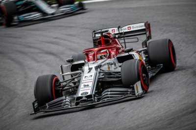 Alfa Romeo vise le top 10 en qualification