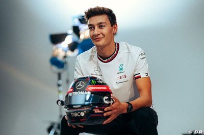 Russell rassuré par le cockpit plus grand de la Mercedes F1 W13