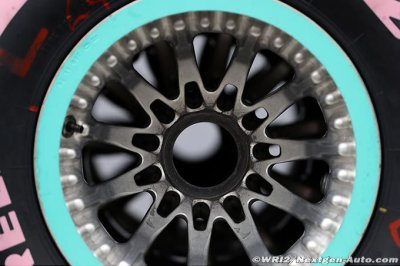 Mercedes n’a pas voulu laisser à Ferrari la possibilité de contester ses jantes