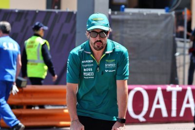 Alonso ’happy’ to struggle throughout 2025 season
