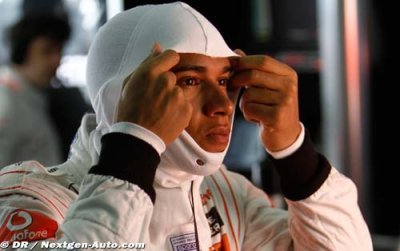 Hamilton also working in simulator after Sepang