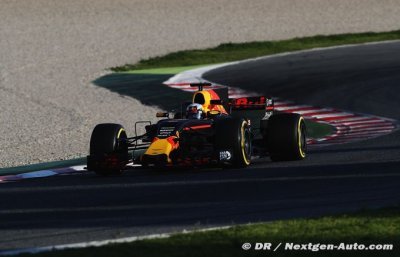 Red Bull hopes to join Mercedes-Ferrari battle