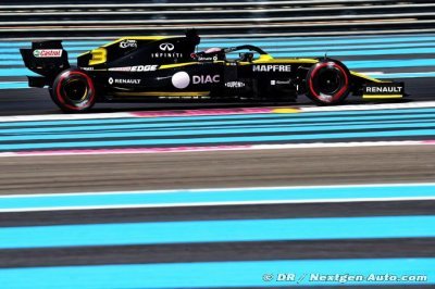 Ricciardo prend 2 pénalités de 5 secondes et finit hors des points