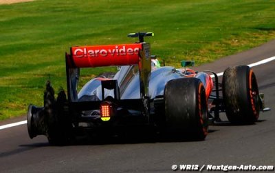 Crevaisons de Pirelli&nbsp;: inacceptable selon Hamilton et Perez
