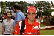 Singapore fireworks as Massa shoves Hamilton