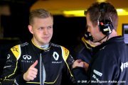 Magnussen happier at Renault than at McLaren