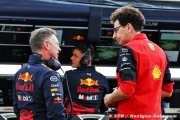 Ferrari tried to sign Christian Horner - Marko
