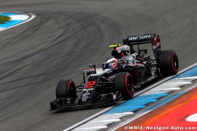 Button hopes for four-way title fight in 2017