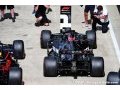 Lack of competition 'not Mercedes' fault' - Ricciardo