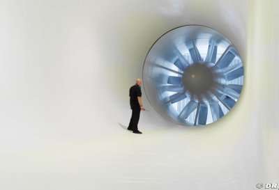 Linked teams should not share wind tunnels - Brown