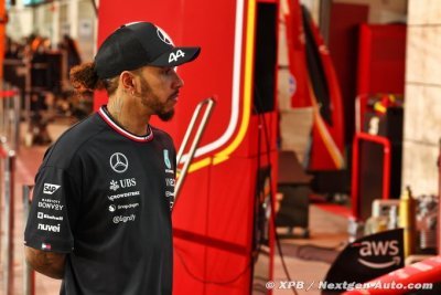 Wolff&nbsp;: Il n’est ’pas possible’ pour Hamilton de bien conduire la W15