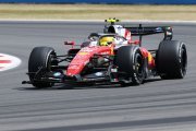 Hamilton set to extend Ferrari deal - report