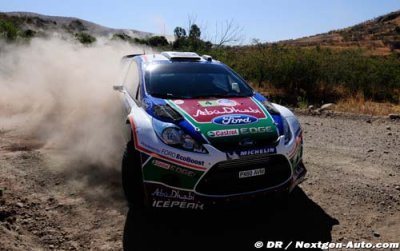 SS4: Latvala snatches lead from Loeb