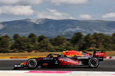 Pérez n’exclut pas d’être candidat au titre mais veut progresser en qualifs