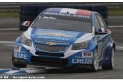 Shanghai, Course 2 - Muller s'impose, Tarquini retient Huff
