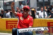 Leclerc : Je ne me lasse pas d'enfiler la tenue Ferrari