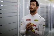 Ricciardo beats Vettel among F1's best - Wolff