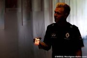 2017 talks not just with Renault - Magnussen