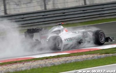 Schumacher continue d’apprendre les pneus