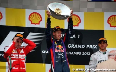 Vettel ne se laisse pas atteindre par les sifflets