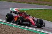 Sainz denies struggling with Ferrari pressure