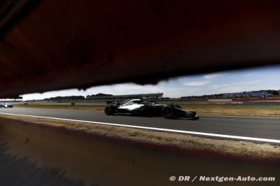 Wolff promet une course d’attaque pour Mercedes