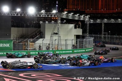 Huile sur la piste&nbsp;: Sainz déplore des conditions ’inacceptables’ au départ