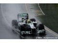 Interlagos, FP1: Rosberg tops rain-hit opening practice