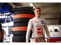 Schumacher's father would stop criticism - Ecclestone
