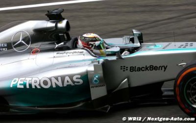 Hamilton renoue enfin avec la pole