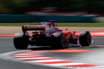 Pole et record pour Vettel en Hongrie, les Ferrari en première ligne&nbsp;!