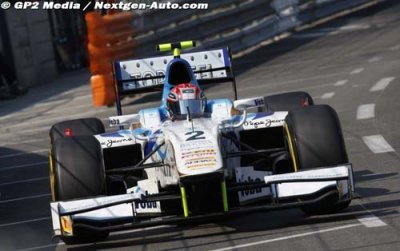 Kral and Cecotto excluded from feature race