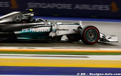 Singapour L1&nbsp;: Rosberg bombe le torse