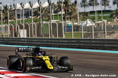 Alonso était ravi de pouvoir découvrir la RS20 lors d’un vrai test