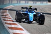 Williams trims weight as Sainz plays down rule tweaks
