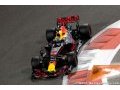 Ricciardo s'intercale entre les Ferrari sur la grille