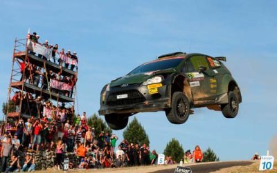 Bertelli bounces back to lead WRC 2