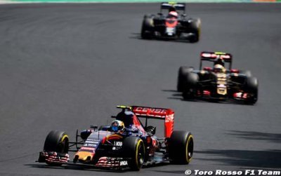 Sainz&nbsp;: Nous devrions avoir plus de points au championnat