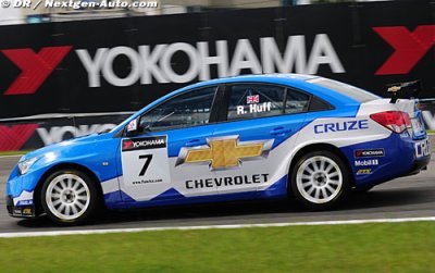 Huff le plus rapide des essais préliminaires à Okayama